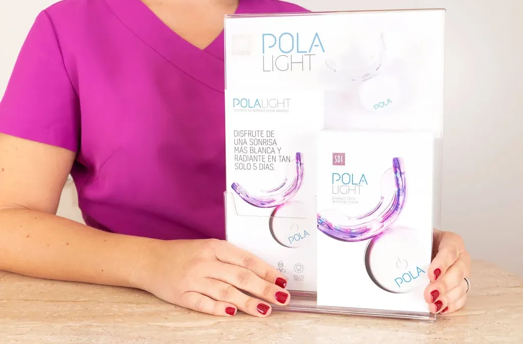 ¡Descubre el secreto de una sonrisa deslumbrante con Pola Light de Clínica Dental Capuchinos en Málaga!